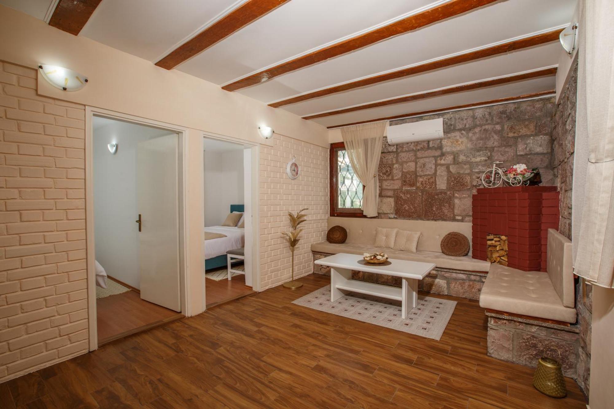 Villa Palma Kotor